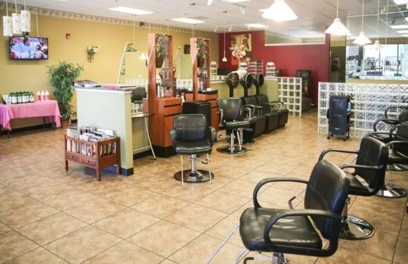 EilGroveSalon2 580x375 - Elk Grove Salon & Spa