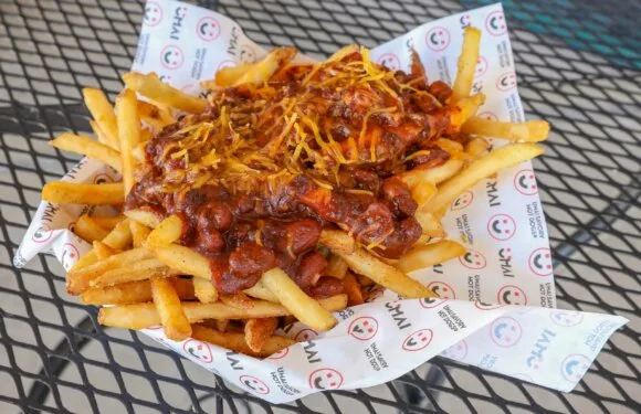 9Z8A9627 580x375 - Umai Savory Hot Dog